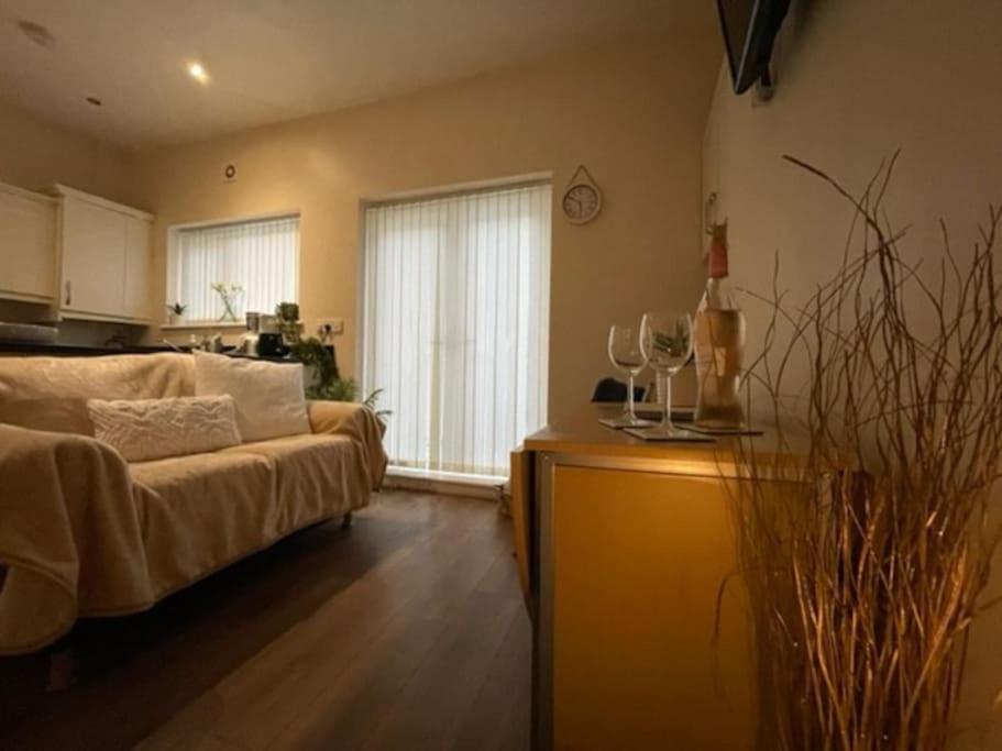 5 Bedroom, Sleeps 9 - Base To Explore Liverpool And Beyond Extérieur photo
