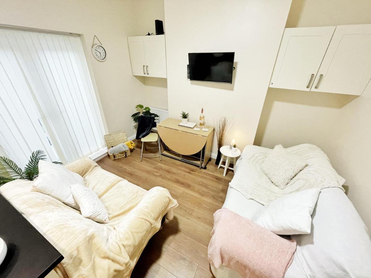 5 Bedroom, Sleeps 9 - Base To Explore Liverpool And Beyond Extérieur photo
